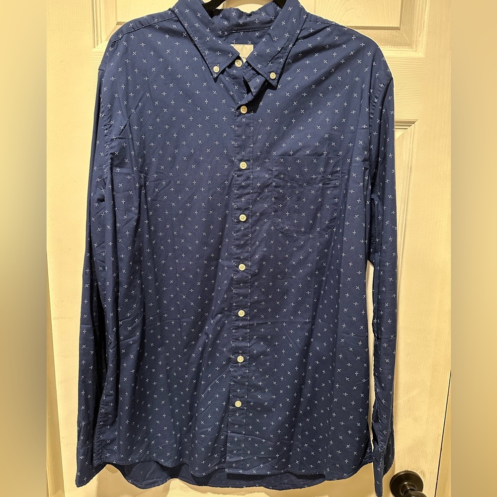 American Eagle, Men's Navy Blue Button-Down Shirt, XL Tall, NWOT. 100% cotton